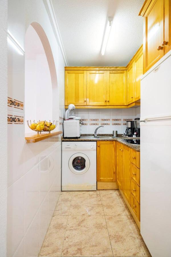 Apartamento Compartido - Solo El Dormitorio Es Privado Torrevieja Ngoại thất bức ảnh