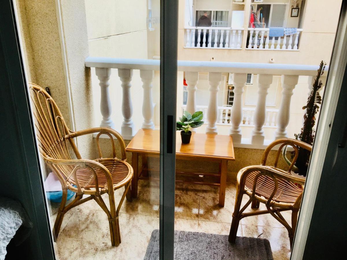 Apartamento Compartido - Solo El Dormitorio Es Privado Torrevieja Ngoại thất bức ảnh